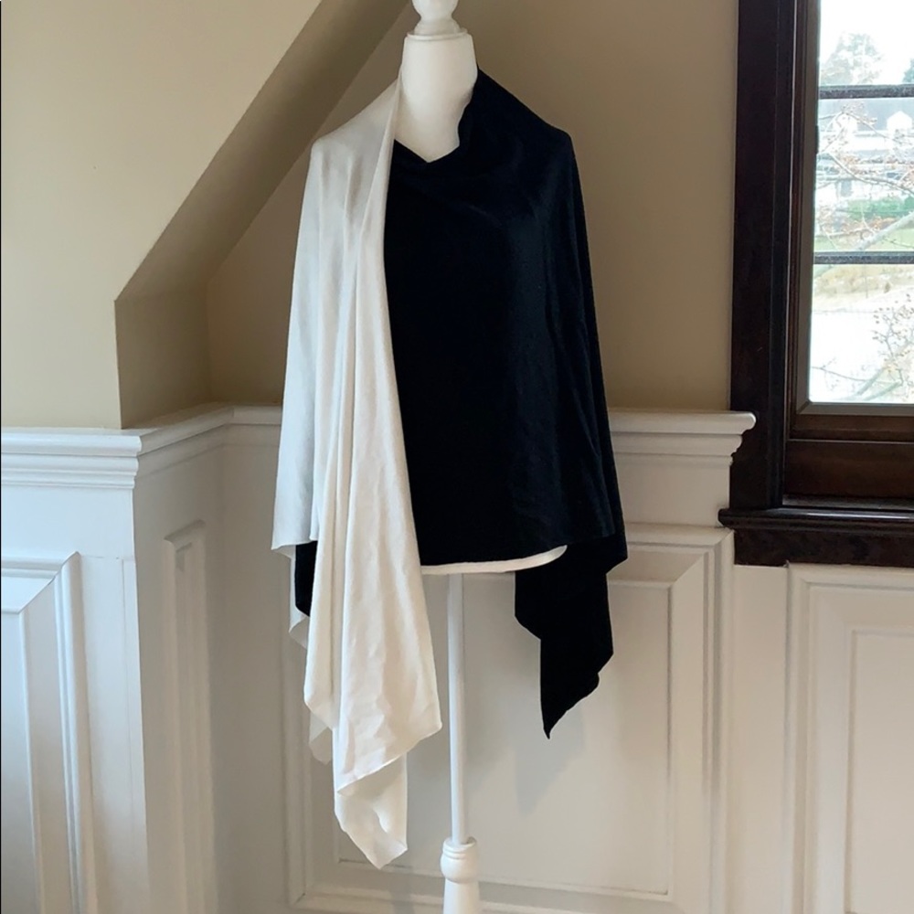 Black and white sweater wrap